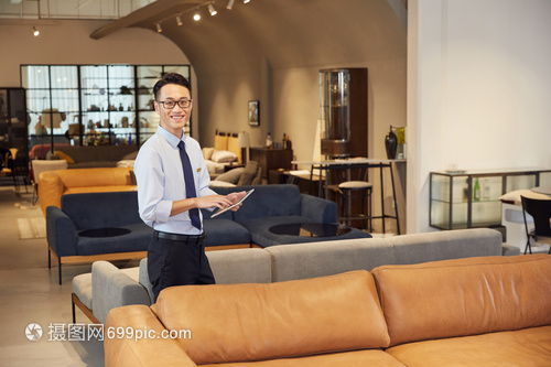 家具店銷(xiāo)售人員形象